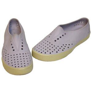 Native Slip on Sneakers sz 6 Girls Women Lavender Foam Shoes Summer Beach Pool